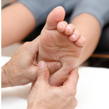 Treating plantar fasciitis with active release technique