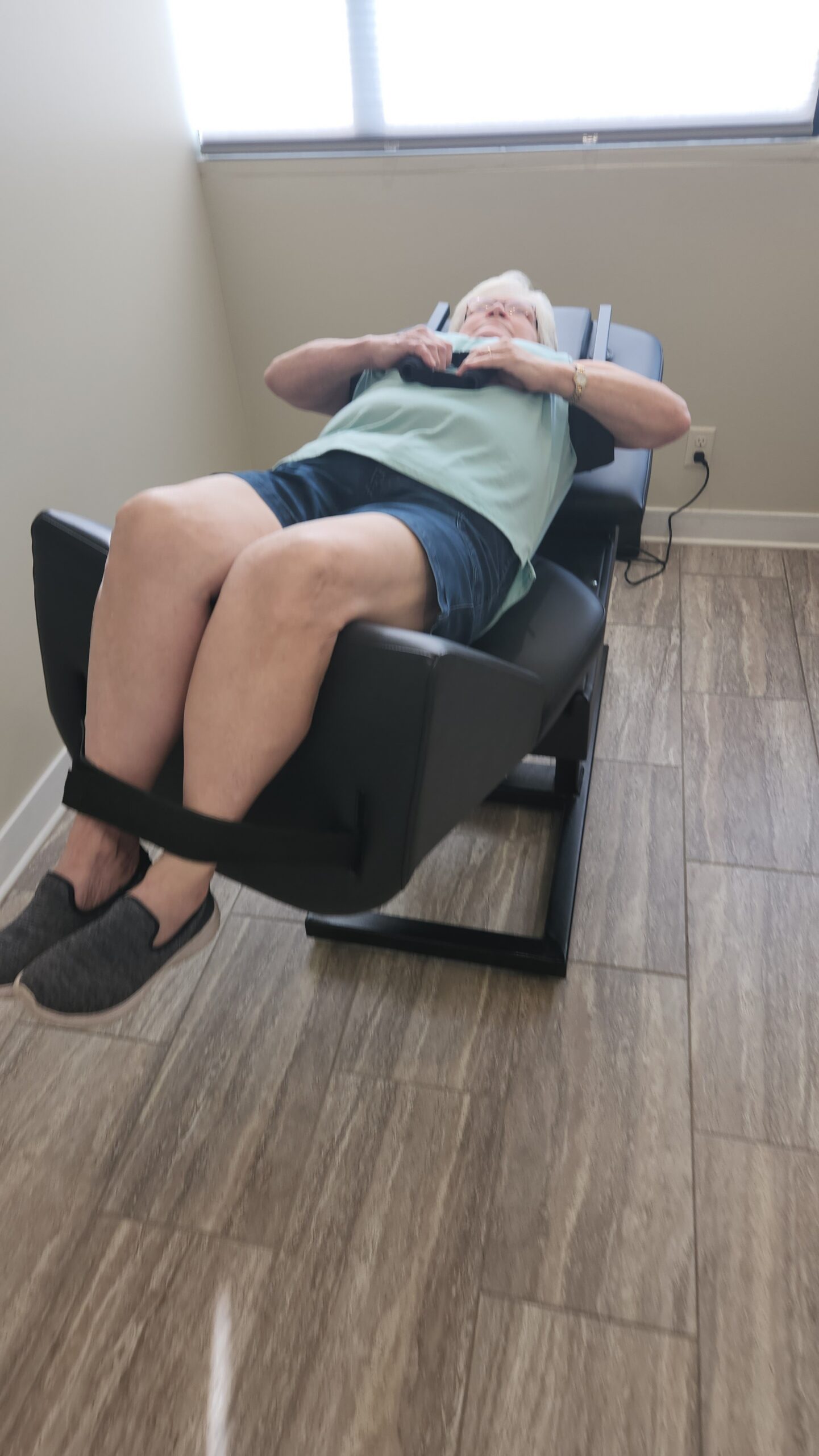 Therapeutic exercise and movement rehabilitation for hip and knee pain in St. Peter, MN